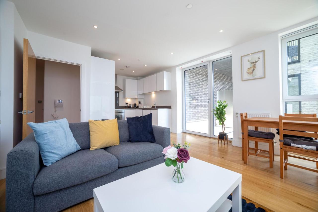La Creme 1 Bed Apartment - Canning Town London Exterior foto